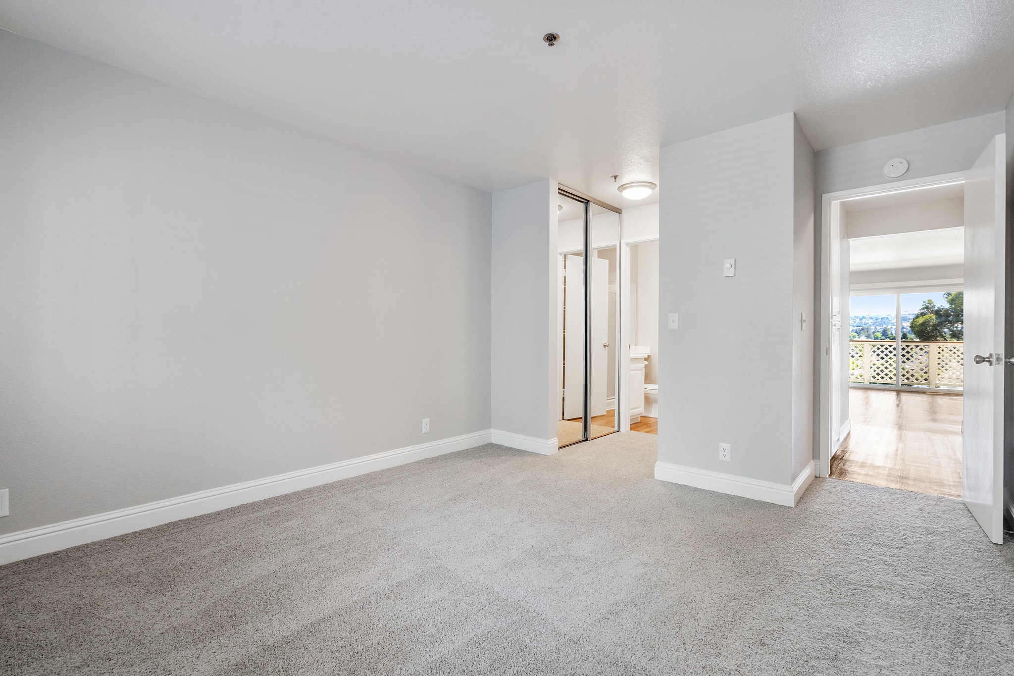 Quail Hill Apartments photo 4
